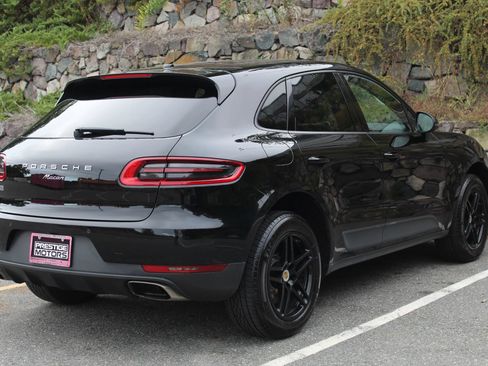Used 2017 Porsche Macan AWD/4WD image 9