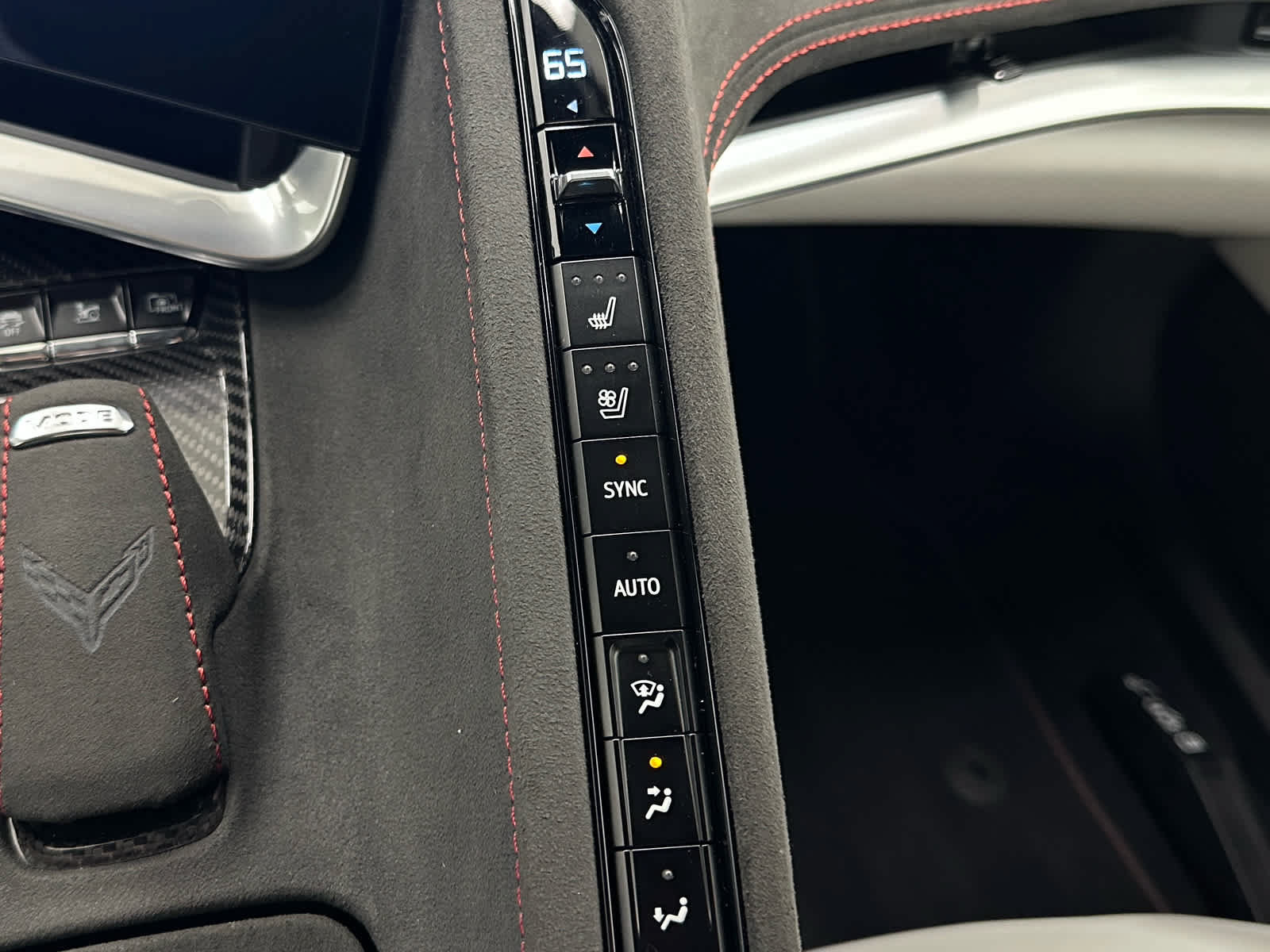 Used 2023 Chevrolet Corvette Z06 RWD image 30