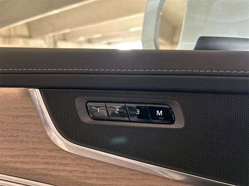 New 2026 Volvo XC90 B5 Core w/ Protection Package image 22