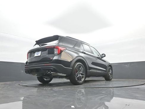 New 2026 Ford Explorer ST w/ Sun And Sound Package image 32