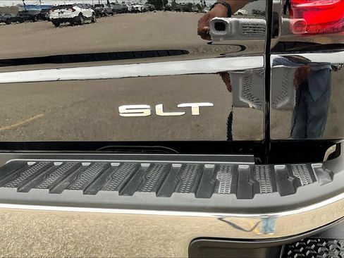 Used 2024 GMC Sierra 1500 SLT AWD/4WD image 26