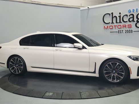 Used 2022 BMW 750i xDrive w/ Executive Package AWD/4WD image 1