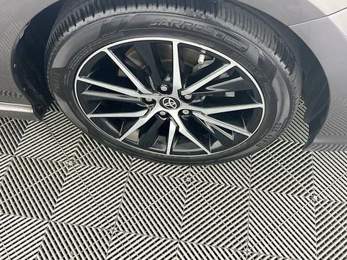 Used 2022 Toyota Camry SE image 11