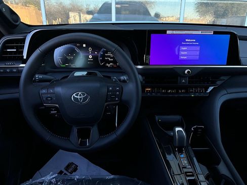 New 2026 Toyota Crown Signia image 14