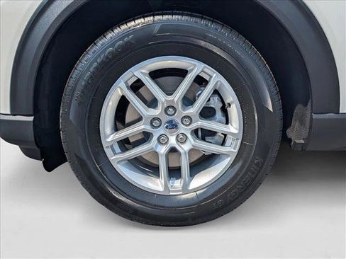 New 2025 Ford Explorer Active w/ Active Comfort Package image 9