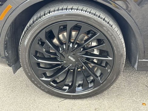 Used 2024 Lincoln Aviator Reserve w/ Equipment Group 201A RWD image 11