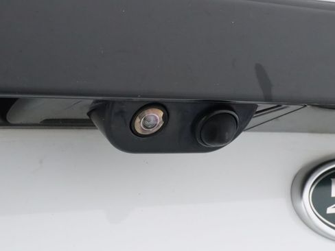Used 2019 Land Rover Discovery HSE AWD/4WD image 39