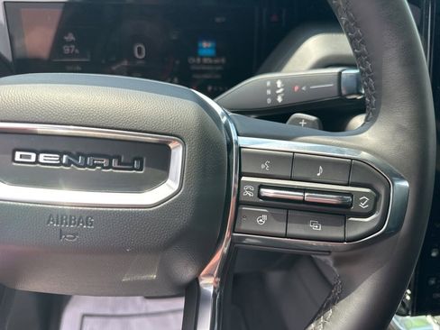 Used 2025 GMC Yukon Denali AWD/4WD image 15