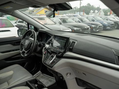 Used 2019 Honda Odyssey EX-L image 13