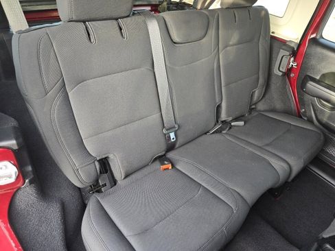 Used 2021 Jeep Wrangler Unlimited Sport image 18