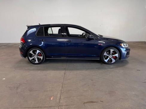 Used 2019 Volkswagen GTI SE image 2