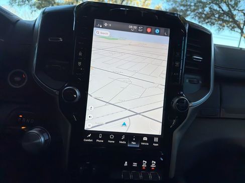 Used 2022 RAM 1500 Laramie image 34