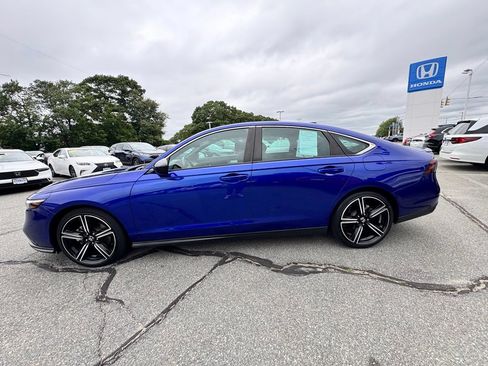 Used 2023 Honda Accord Sport image 3