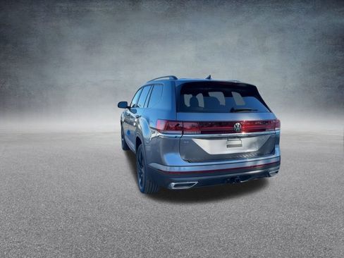 New 2025 Volkswagen Atlas SE image 17