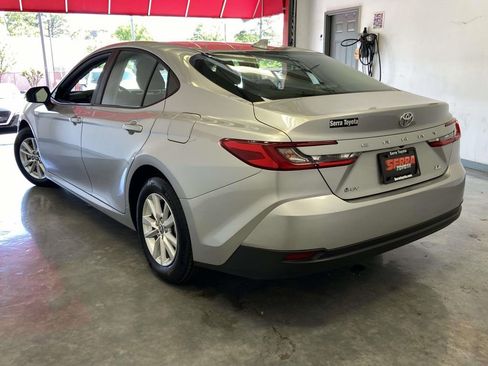 Certified 2025 Toyota Camry LE FWD image 5
