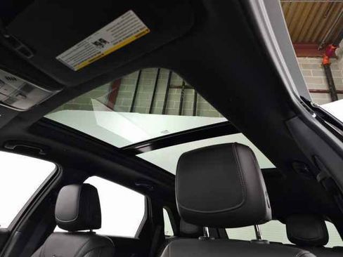 Certified 2022 Cadillac XT5 Premium Luxury image 19