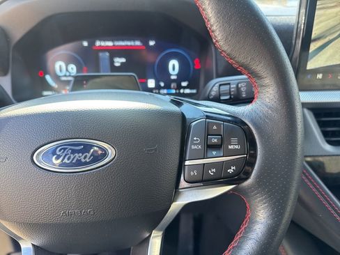 Used 2025 Ford Explorer ST-Line image 22