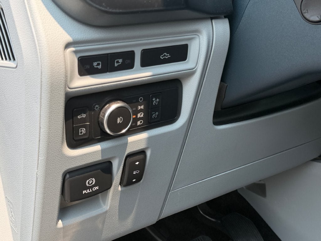 Used 2022 Ford F150 Limited AWD/4WD image 18