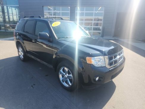 Used 2010 Ford Escape XLT image 3