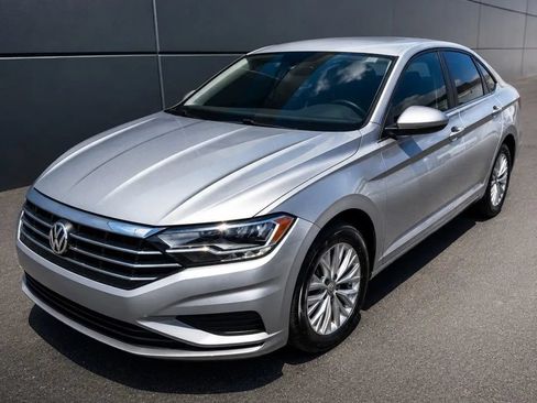 Used 2019 Volkswagen Jetta S w/ Driver Assistance Package FWD image 1