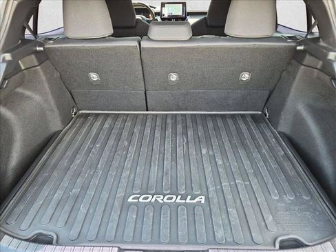 Used 2024 Toyota Corolla SE w/ SE Package FWD image 6