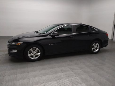 Used 2020 Chevrolet Malibu LS image 2