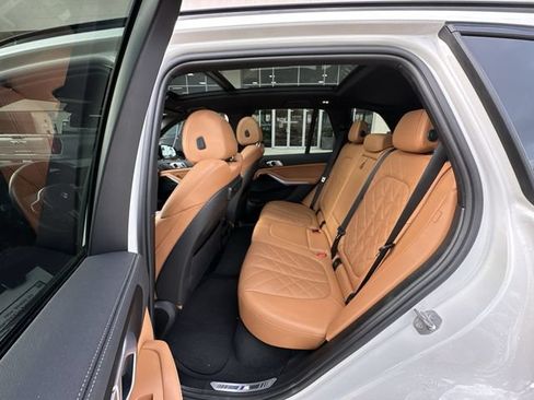 Used 2023 BMW X5 sDrive40i w/ M Sport Package RWD image 30