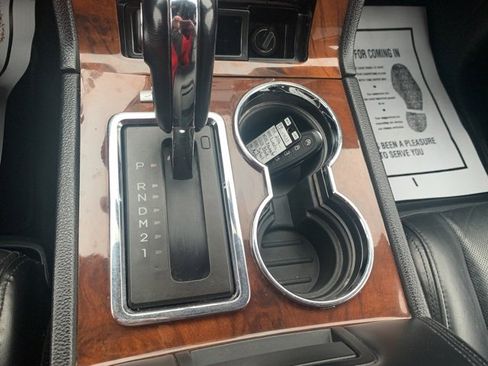 Used 2016 Lincoln Navigator L Select image 16