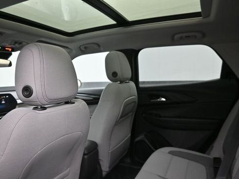 New 2026 Chevrolet TrailBlazer LT w/ Midnight Edition FWD image 19