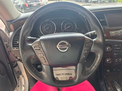 Used 2017 Nissan Armada Platinum w/ Interior Lighting Package RWD image 8