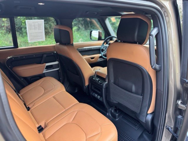 Used 2023 Land Rover Defender 110 S AWD/4WD image 14