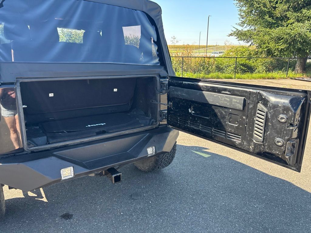Used 2017 Jeep Wrangler Sport AWD/4WD image 31