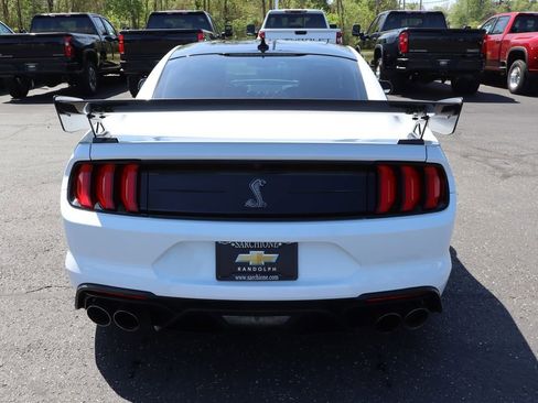 Used 2021 Ford Mustang Shelby GT500 w/ Carbon Fiber Track Pack RWD image 36