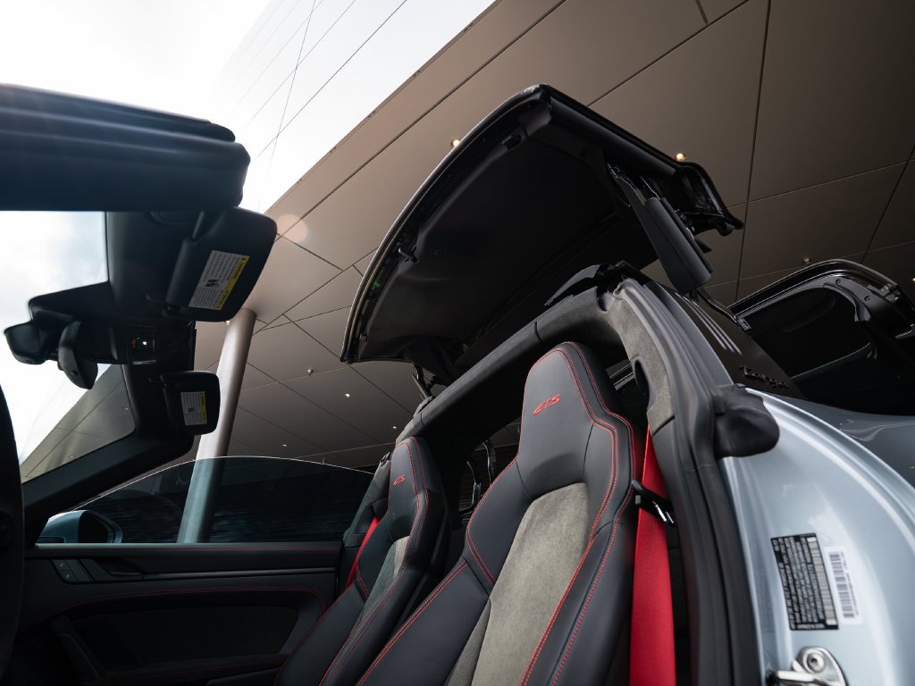 Certified 2022 Porsche 911 Targa 4 GTS AWD/4WD image 29
