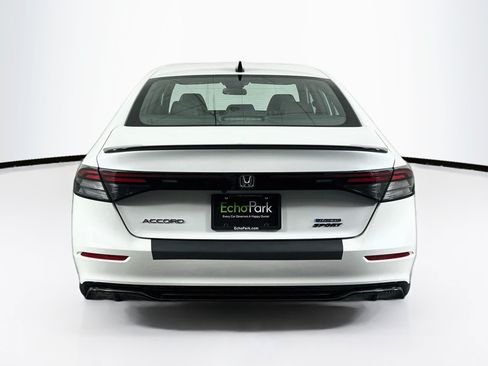 Used 2023 Honda Accord Sport image 7