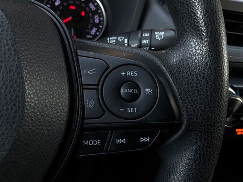 Used 2019 Toyota RAV4 XLE FWD image 39