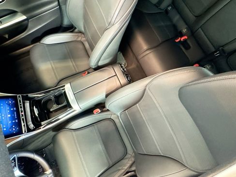 Used 2024 Mercedes-Benz C 300 Sedan image 20