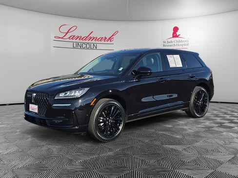 Certified 2024 Lincoln Corsair AWD w/ Equipment Group 102A image 1