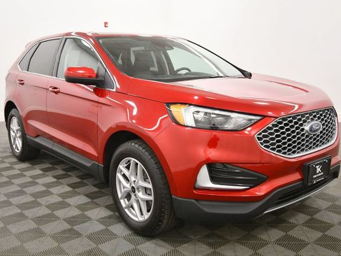 Used 2024 Ford Edge SEL AWD/4WD image 10