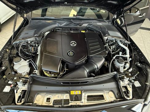Used 2025 Mercedes-Benz C 300 4MATIC Sedan image 50