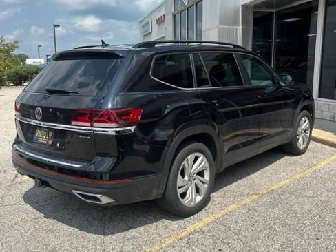 Used 2023 Volkswagen Atlas SE w/ Panoramic Sunroof Package AWD/4WD image 7