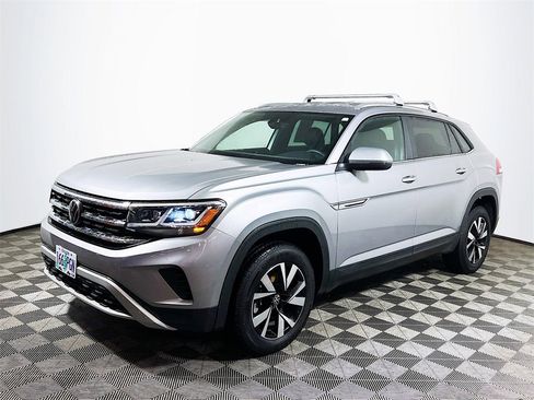 Used 2023 Volkswagen Atlas Cross Sport SE image 4