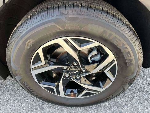 Used 2024 Kia Sportage LX FWD image 34