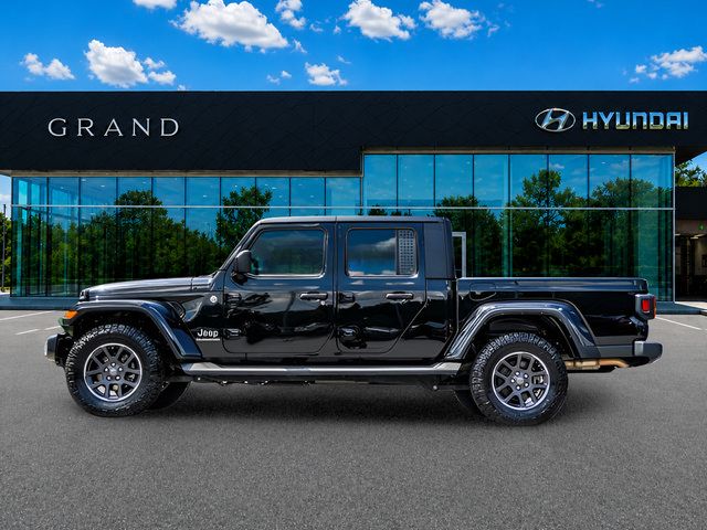 Used 2022 Jeep Gladiator Overland w/ Trailer Tow Package AWD/4WD image 3