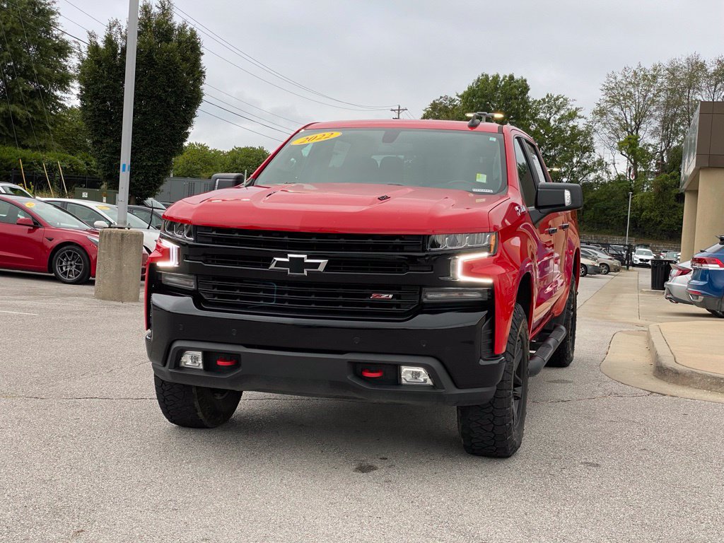 Used 2022 Chevrolet Silverado 1500 LT Trail Boss w/ LT Trail Boss Premium Package AWD/4WD image 3