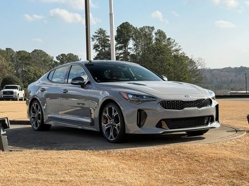 Used 2020 Kia Stinger GT1 image 1
