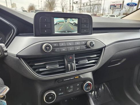 Used 2020 Ford Escape S image 19
