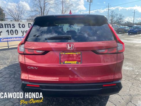 Used 2023 Honda CR-V EX image 3