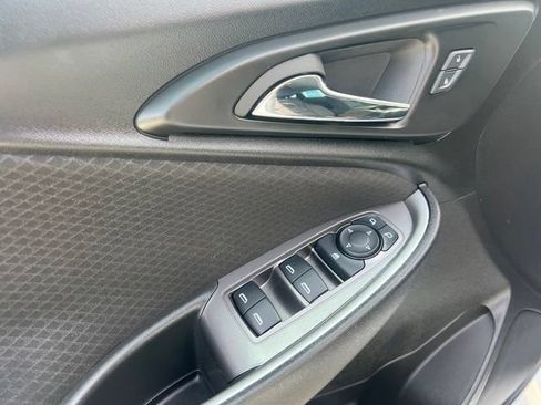 Used 2024 Chevrolet Malibu LS w/ Driver Confidence Package FWD image 18
