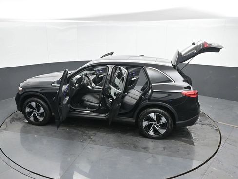 Used 2023 Mercedes-Benz GLC 300 GLC 300 image 55